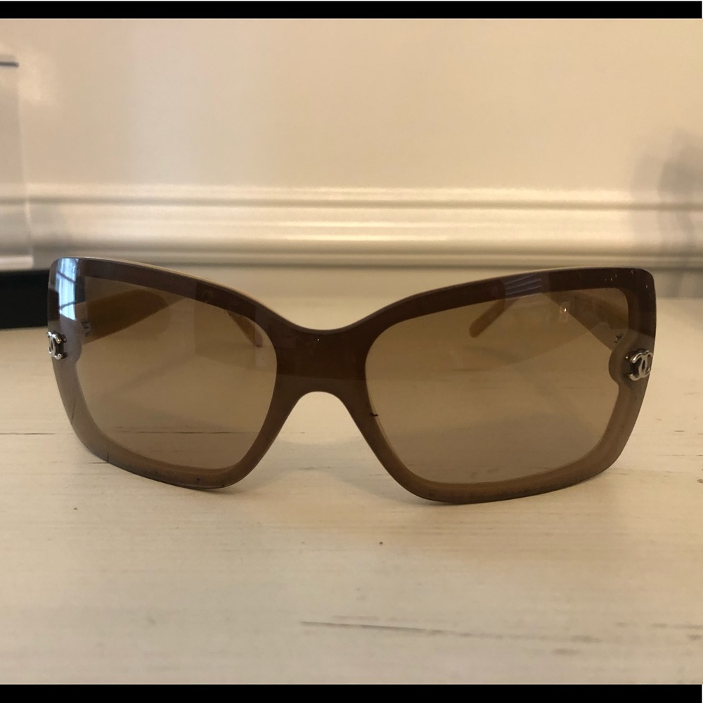 Authentic CHANEL Sunglasses
